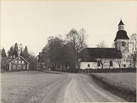 Björsäter kyrka ålderdomshem och kommunalhus