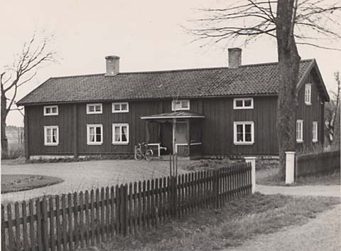 Hova prästgård