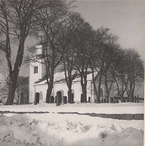Mellersta Kinnevalds Kalvsviks kyrka