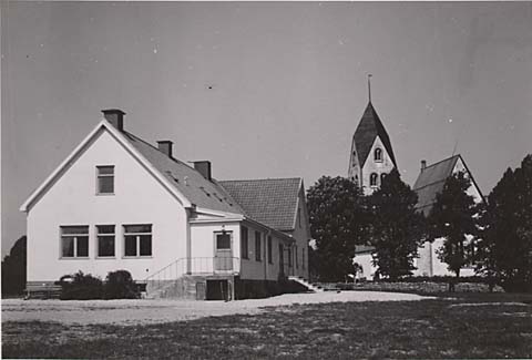 Stånga Bur kyrka skola